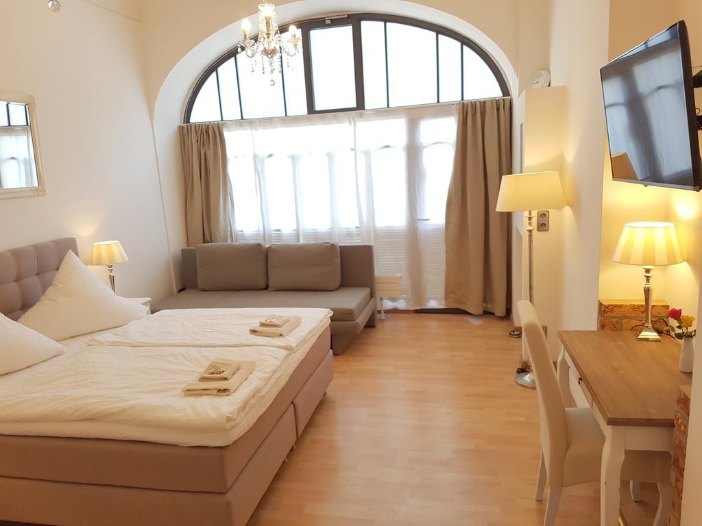 Gastein By Rockchair Apartments L Superhost Status L 2 Bedrooms Boxspringbeds 1,5 Bathrooms - Cozy Family & Business Flair Welcomes You! Берлин Экстерьер фото