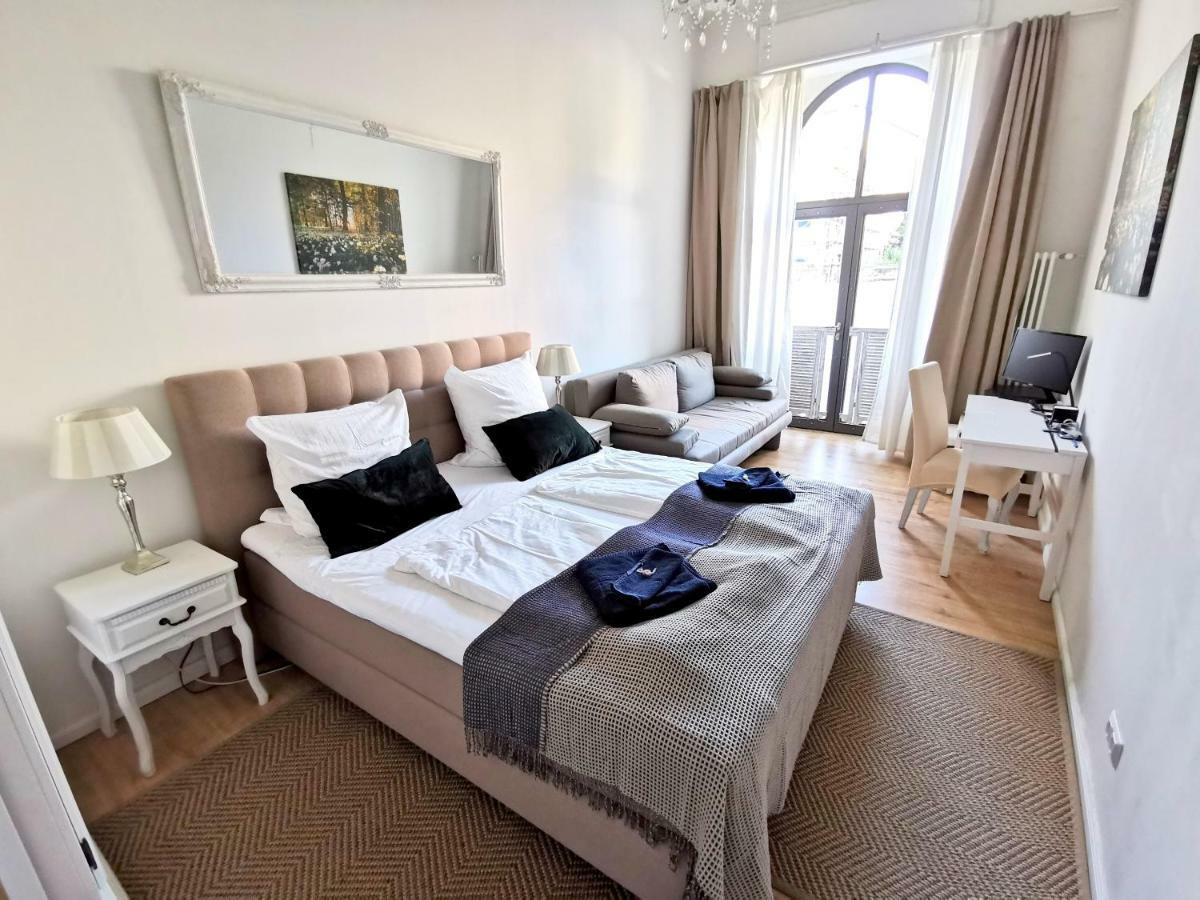 Gastein By Rockchair Apartments L Superhost Status L 2 Bedrooms Boxspringbeds 1,5 Bathrooms - Cozy Family & Business Flair Welcomes You! Берлин Экстерьер фото