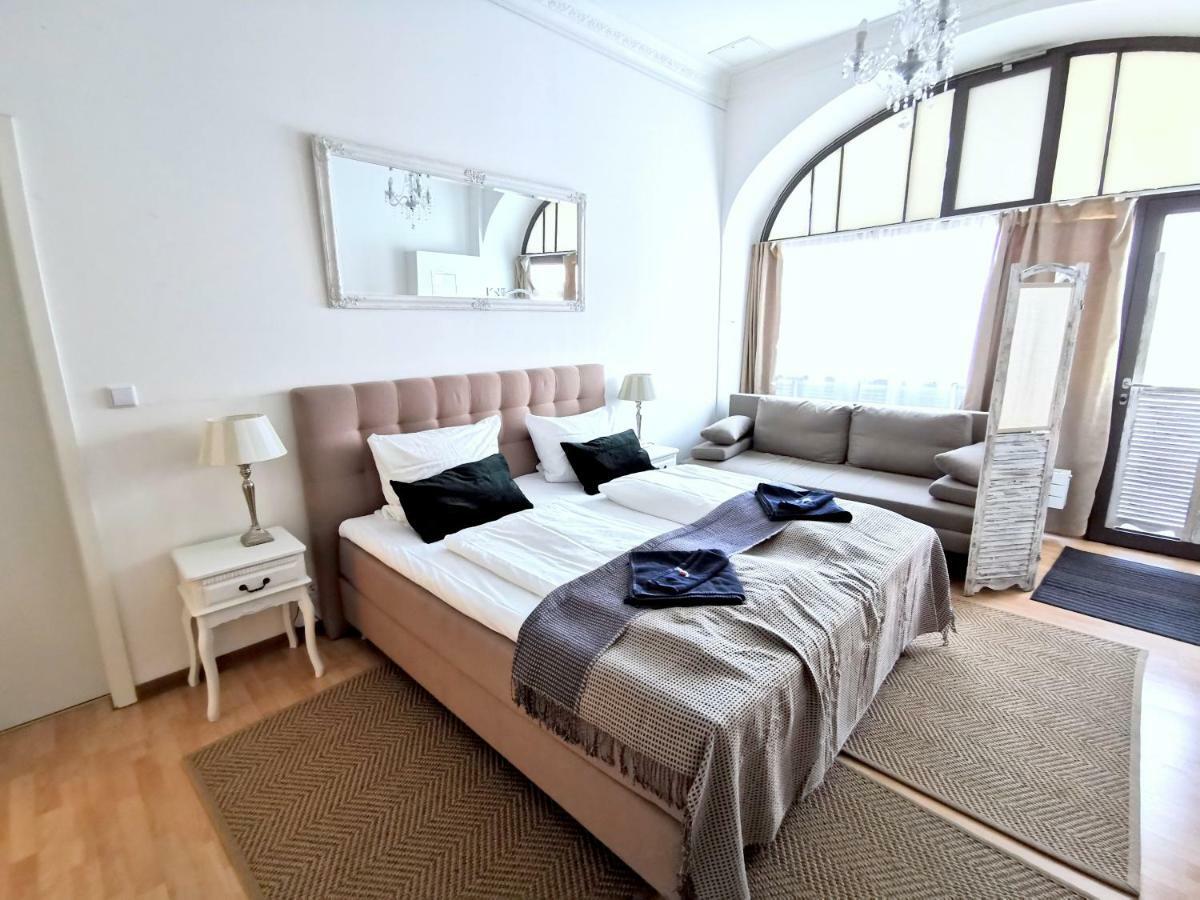 Gastein By Rockchair Apartments L Superhost Status L 2 Bedrooms Boxspringbeds 1,5 Bathrooms - Cozy Family & Business Flair Welcomes You! Берлин Экстерьер фото
